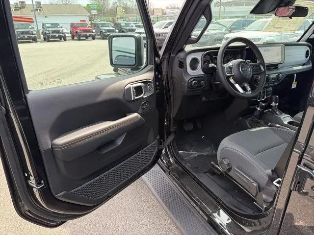 2026 Jeep Wrangler 4-Door Sahara 4x4