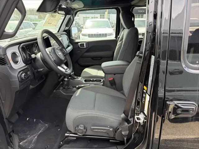 2026 Jeep Wrangler 4-Door Sahara 4x4