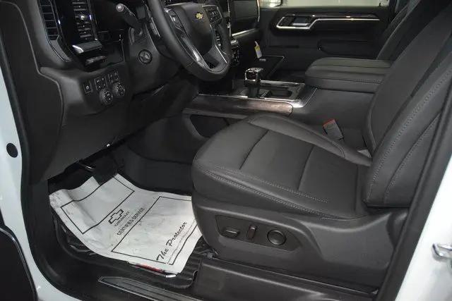 2026 Chevrolet Silverado 1500 4WD Crew Cab Short Bed LTZ