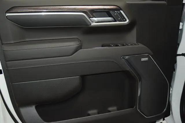 2026 Chevrolet Silverado 1500 4WD Crew Cab Short Bed LTZ