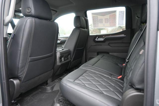 2026 Chevrolet Silverado 1500 4WD Crew Cab Short Bed RST