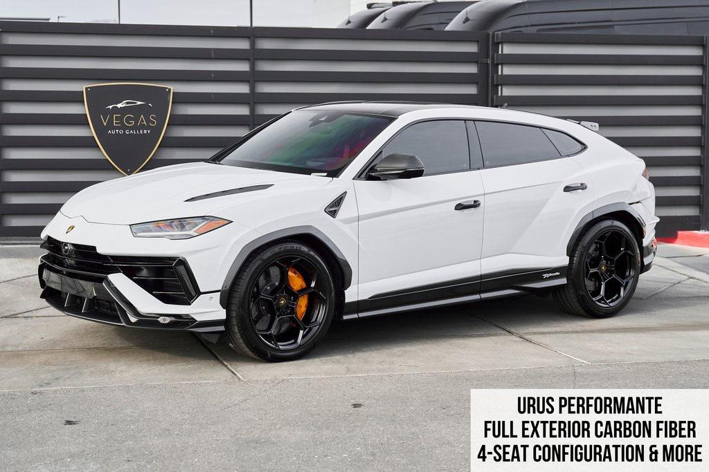 /2024 Lamborghini Urus