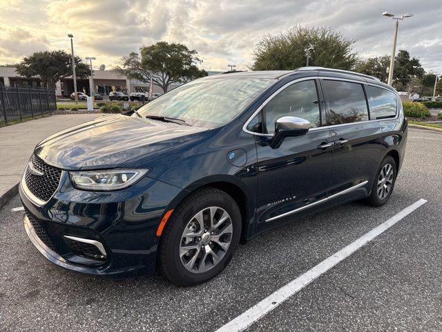 2022 Chrysler Pacifica Hybrid Pinnacle