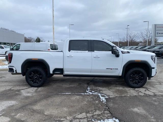 2024 GMC Sierra 2500HD 4WD Crew Cab Standard Bed AT4