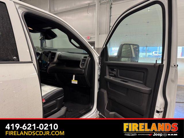 2026 Ram 2500 Tradesman Crew Cab 4x4 8 Box