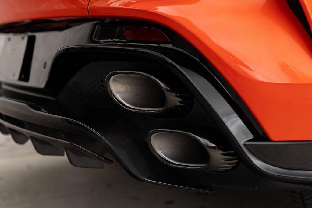 2026 Aston Martin DBX S - Photo 16