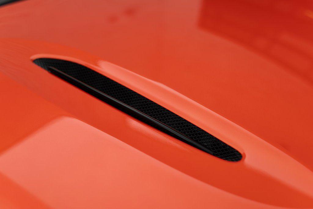 2026 Aston Martin DBX S - Photo 19