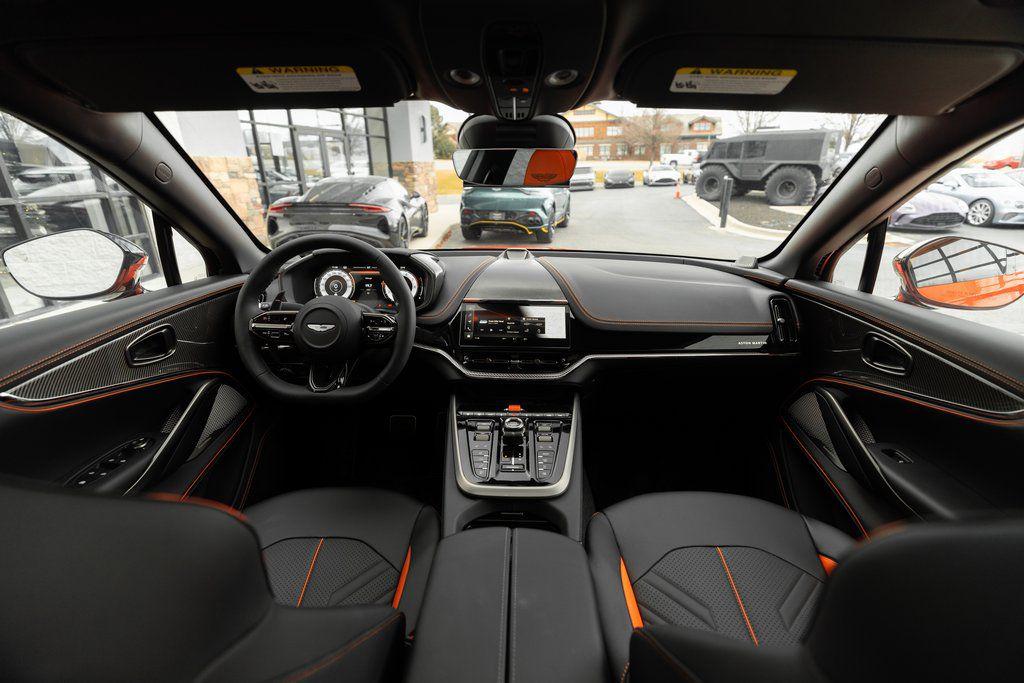 2026 Aston Martin DBX S - Photo 21