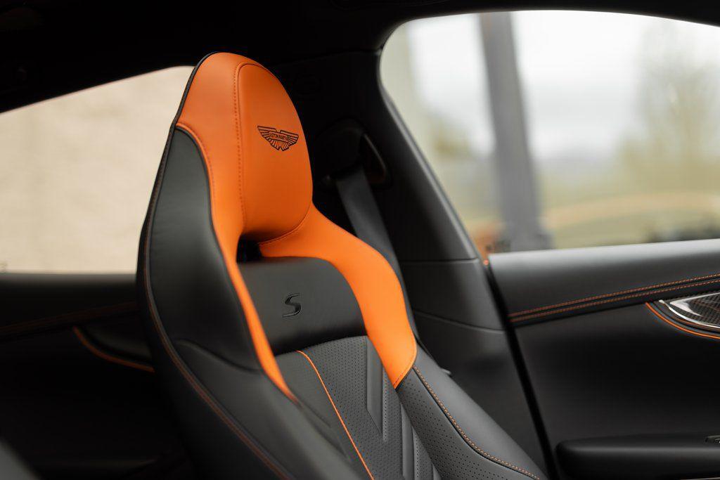 2026 Aston Martin DBX S - Photo 35