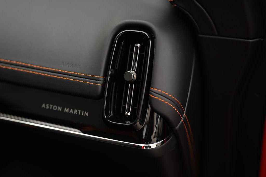 2026 Aston Martin DBX S - Photo 37