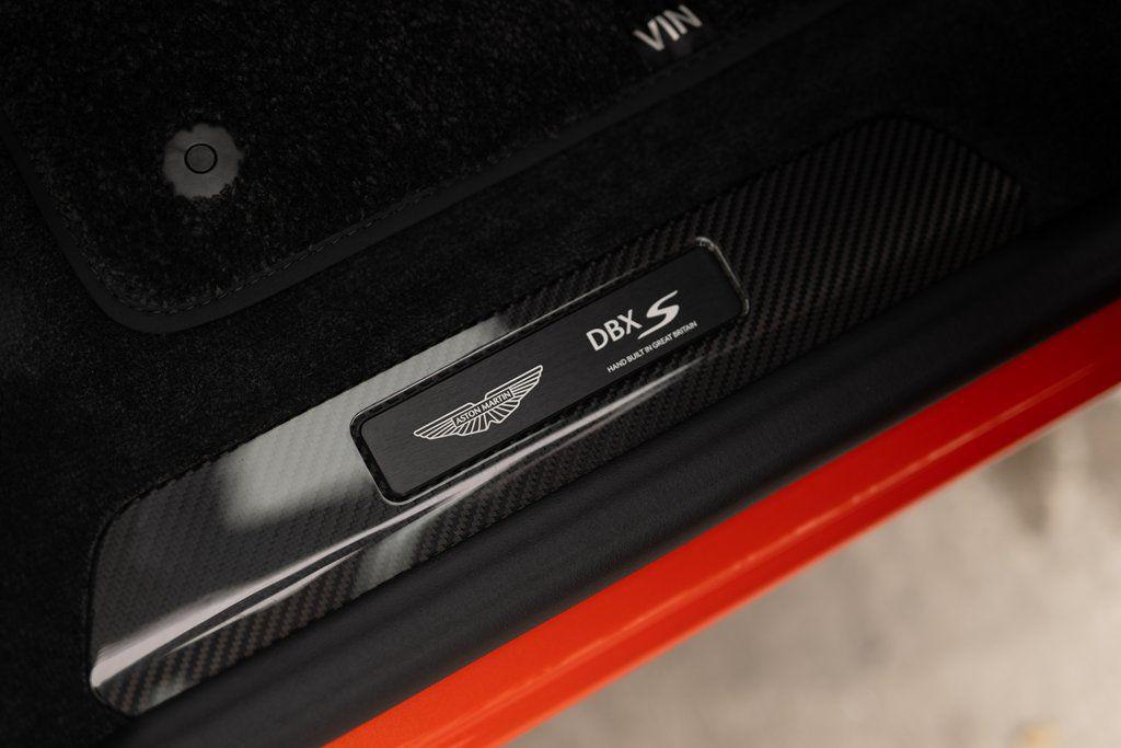 2026 Aston Martin DBX S - Photo 38