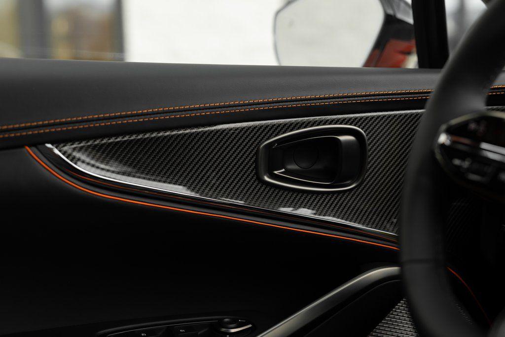 2026 Aston Martin DBX S - Photo 51