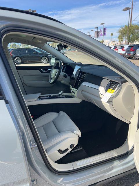2026 Volvo XC60 Plug-In Hybrid Ultra, T8 AWD Electric/Gasoline, Dark