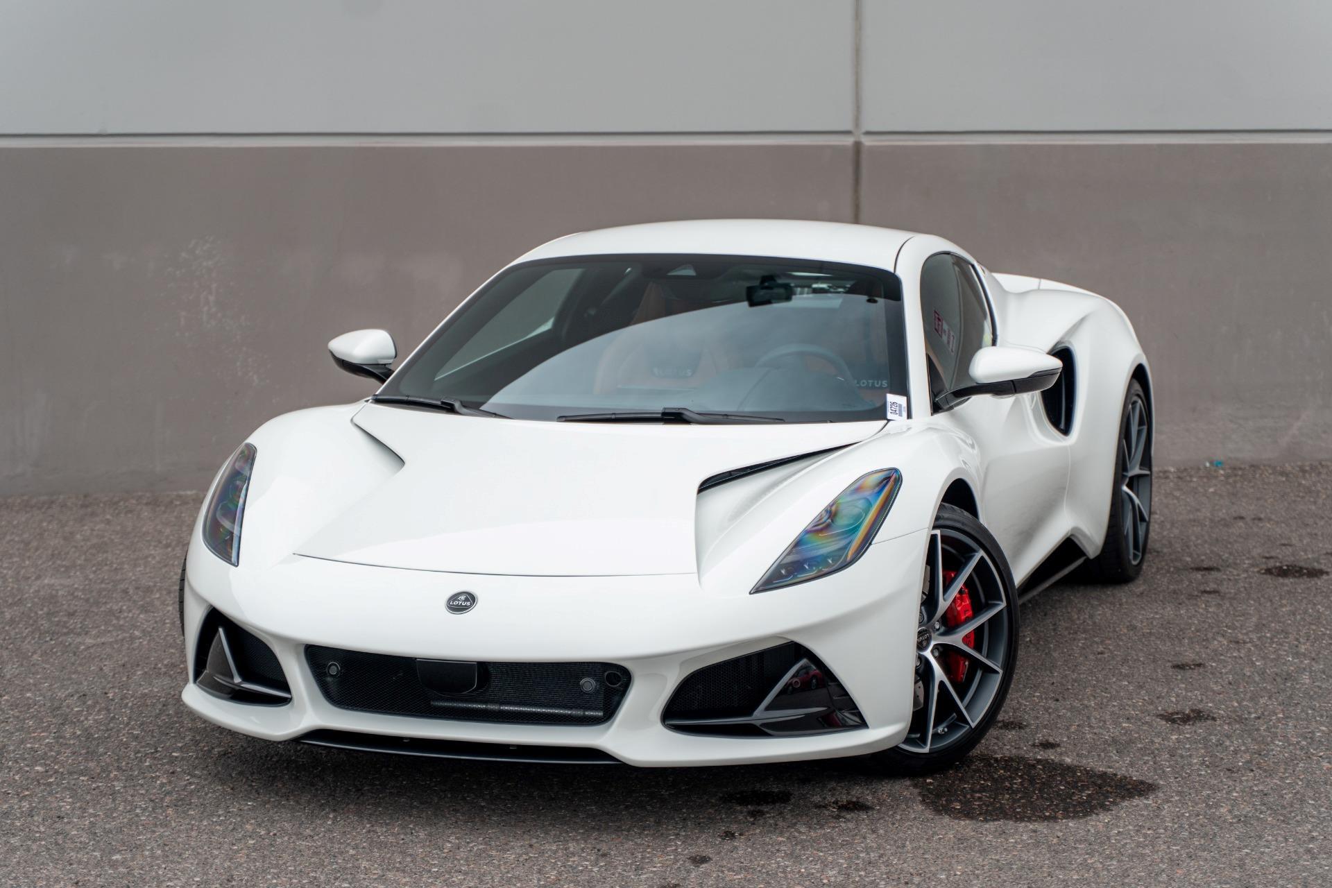 2026 Lotus Emira Base's photo