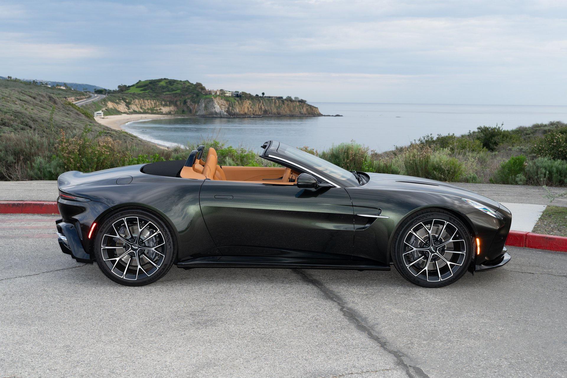 Aston Martin 2026 Vantage 