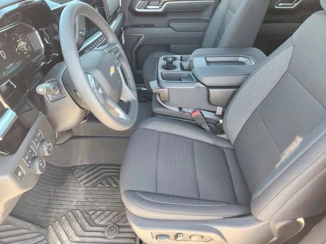 2026 Chevrolet Silverado 1500 4WD Crew Cab Standard Bed LT