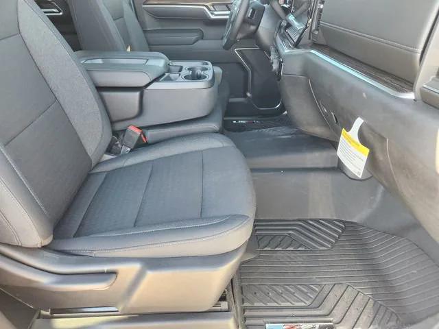 2026 Chevrolet Silverado 1500 4WD Crew Cab Standard Bed LT