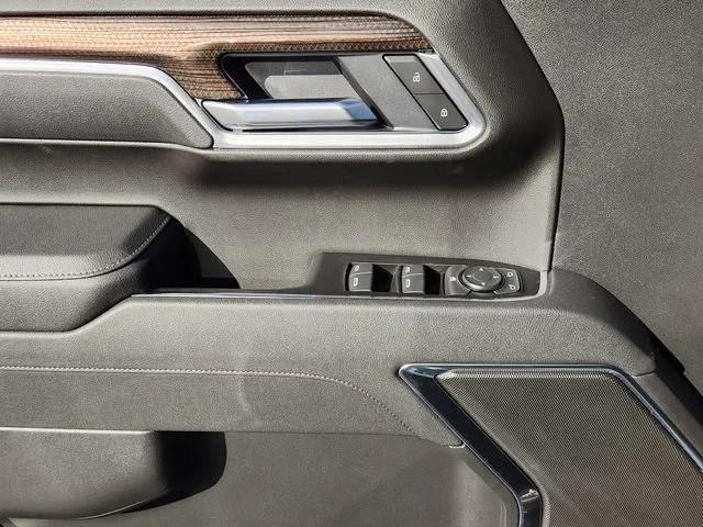 2026 Chevrolet Silverado 1500 4WD Crew Cab Standard Bed LT