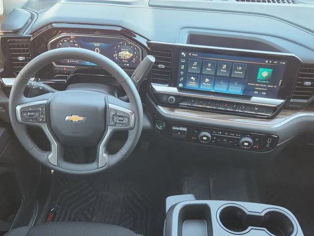 2026 Chevrolet Silverado 1500 4WD Crew Cab Standard Bed LT