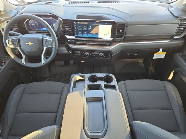 2026 Chevrolet Silverado 1500 4WD Crew Cab Standard Bed LT