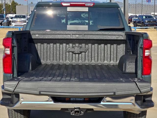 2026 Chevrolet Silverado 1500 4WD Crew Cab Standard Bed LT