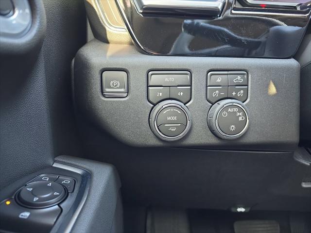 2026 Chevrolet Silverado 1500 4WD Crew Cab Standard Bed LT