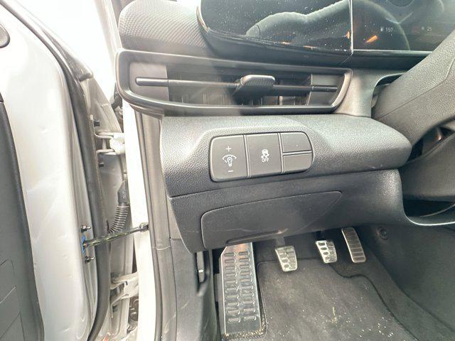 2026 Hyundai Elantra Manual