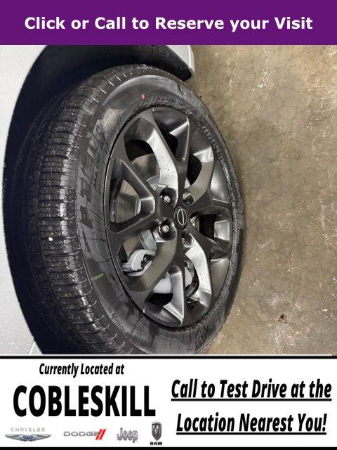 2026 Chrysler Pacifica Select AWD