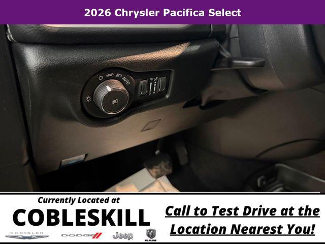 2026 Chrysler Pacifica Select AWD