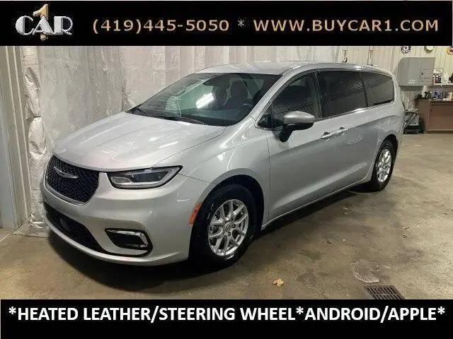 2023 Chrysler Pacifica Touring L for sale in Archbold, OH