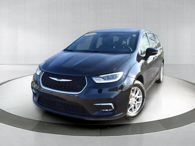 2025 Chrysler Pacifica Select for sale in Antioch, IL