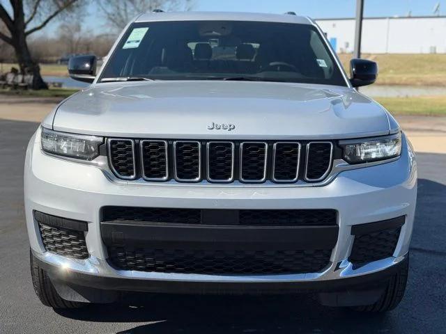 2026 Jeep Grand Cherokee L GRAND CHEROKEE L LAREDO X 4X4