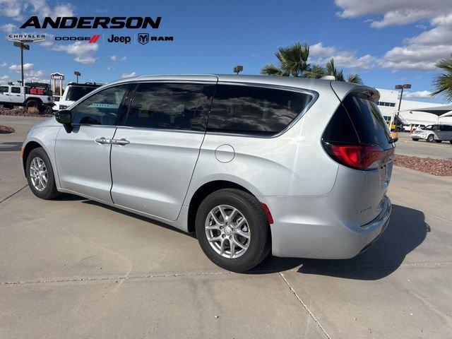 2026 Chrysler Voyager VOYAGER LX