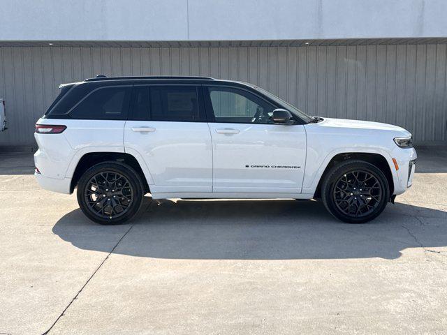 2026 Jeep Grand Cherokee GRAND CHEROKEE SUMMIT 4X4