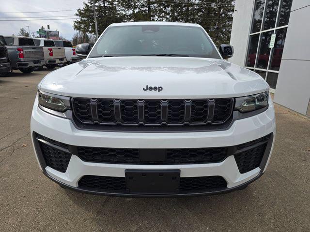 2026 Jeep Grand Cherokee GRAND CHEROKEE LAREDO ALTITUDE 4X4 2026 Jeep Grand Cherokee GRAND CHEROKEE LAREDO ALTITUDE 4X4