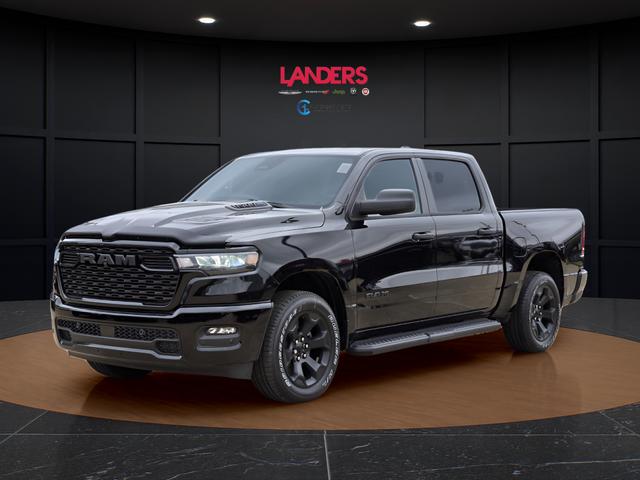 2026 RAM Ram 1500 RAM 1500 EXPRESS CREW CAB 4X4 57 BOX