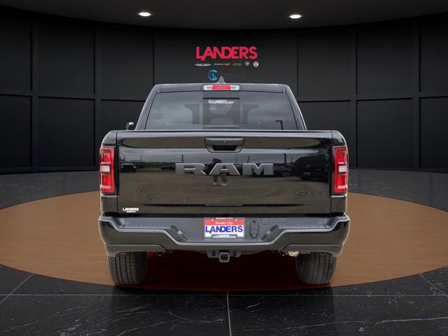 2026 RAM Ram 1500 RAM 1500 EXPRESS CREW CAB 4X4 57 BOX