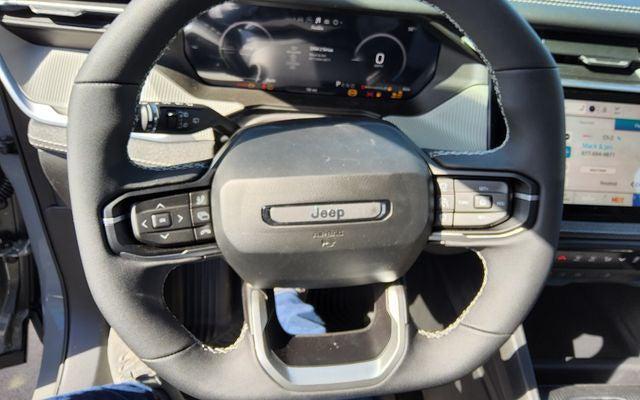 2026 Jeep Cherokee Laredo 4x4