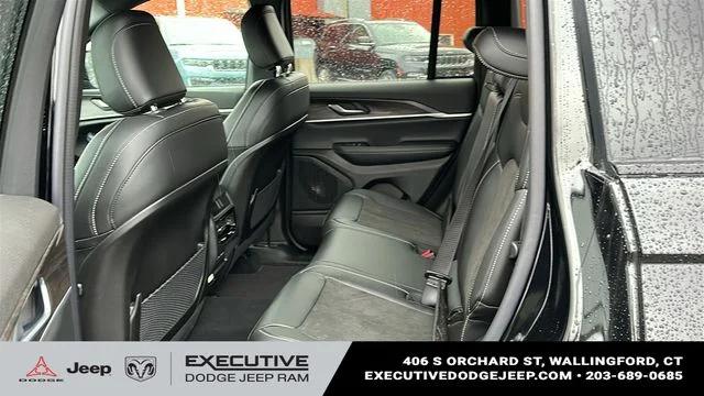 2026 Jeep Grand Cherokee Altitude 4x4