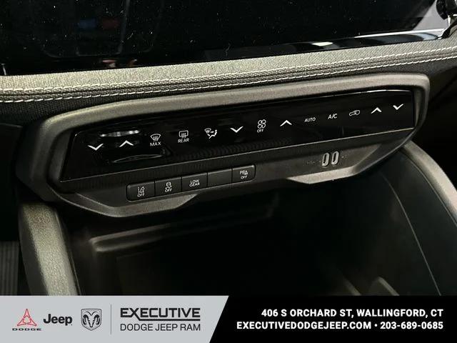 2026 Jeep Cherokee Laredo 4x4