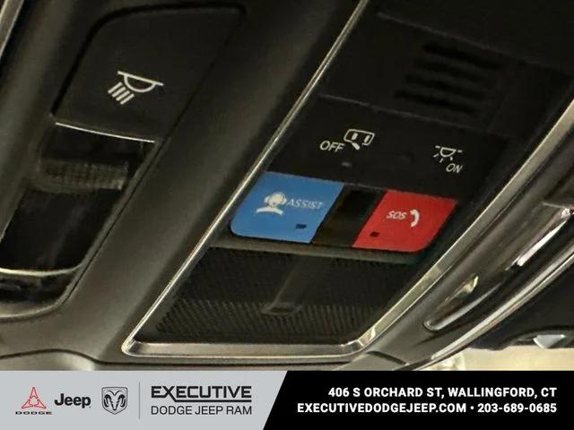 2026 Jeep Cherokee Laredo 4x4