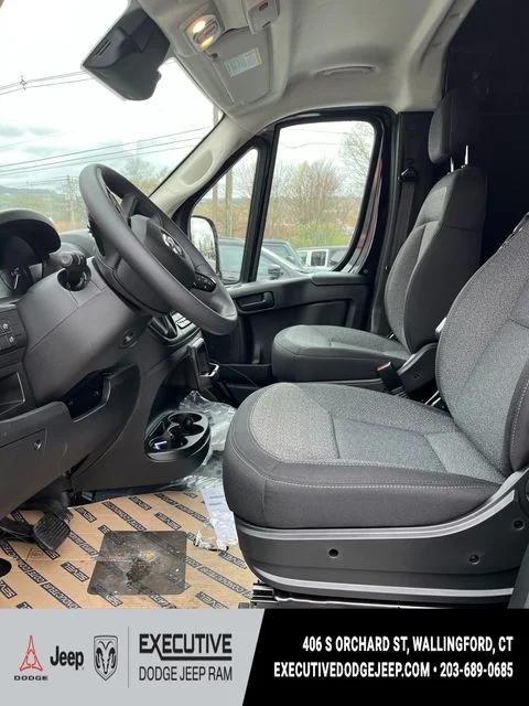 2026 Ram ProMaster Cargo Van Tradesman Low Roof 136" WB w/Pass Seat