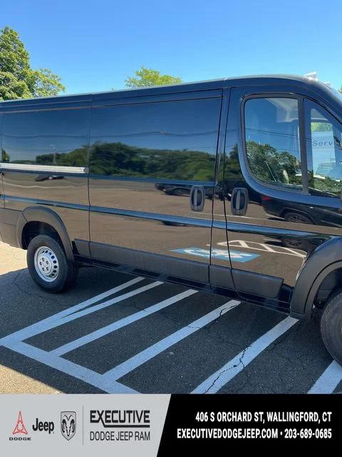 2026 Ram ProMaster Cargo Van Tradesman Low Roof 136 WB w/Pass Seat
