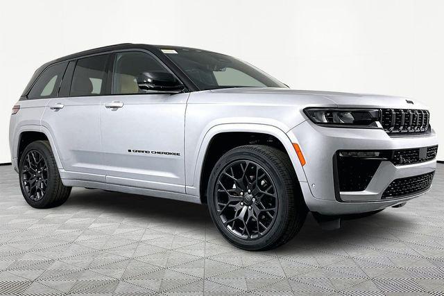 2026 Jeep Grand Cherokee GRAND CHEROKEE SUMMIT 4X4