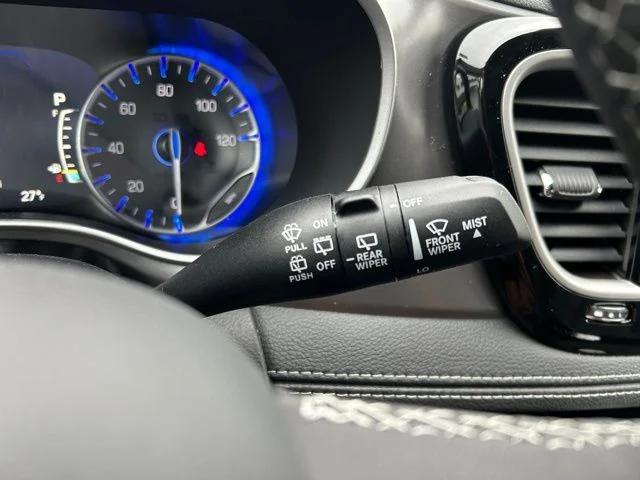 2026 Chrysler Pacifica Select AWD