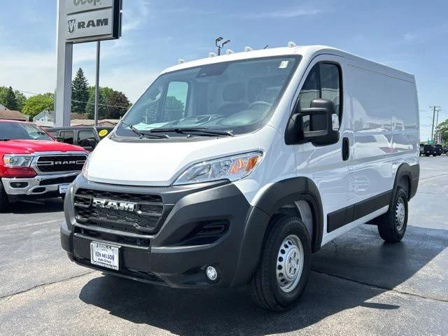 2026 Ram ProMaster Cargo Van Tradesman Low Roof 118" WB w/Pass Seat