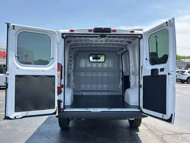 2026 Ram ProMaster Cargo Van Tradesman Low Roof 118" WB w/Pass Seat