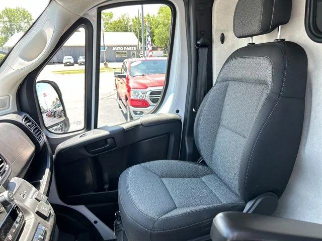 2026 Ram ProMaster Cargo Van Tradesman Low Roof 118" WB w/Pass Seat
