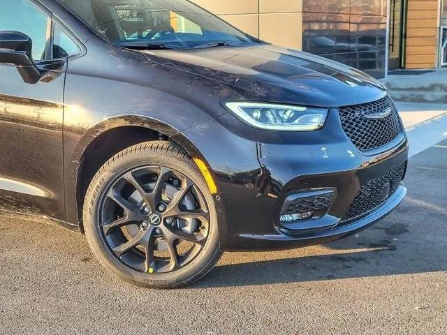 2026 Chrysler Pacifica PACIFICA LIMITED AWD