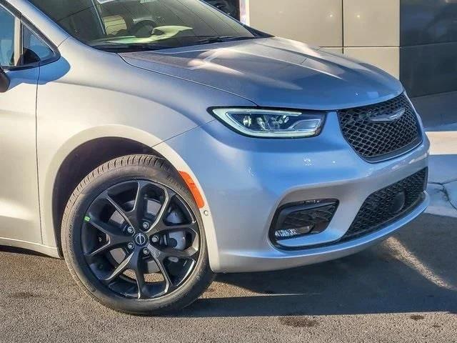 2026 Chrysler Pacifica Limited AWD